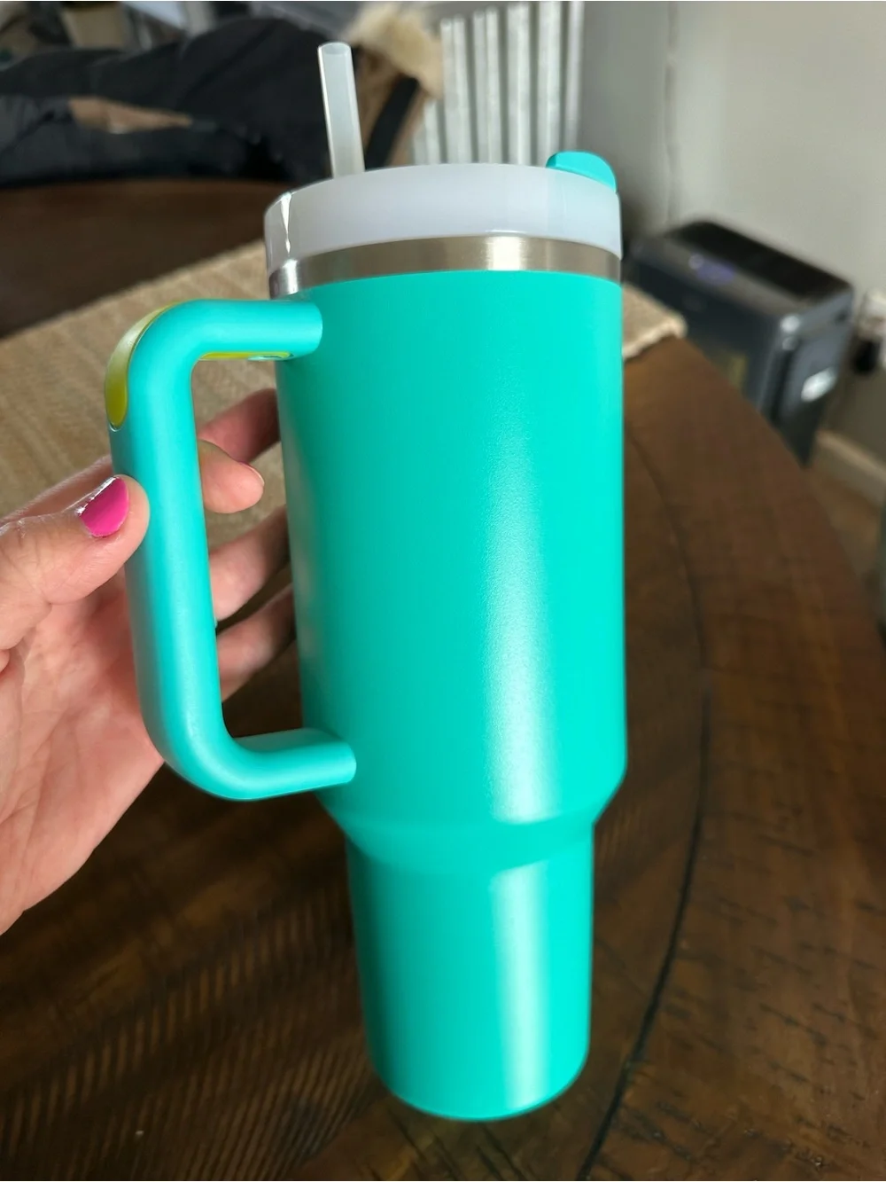 Stanley- Tropical Teal 40oz - Picture 4 of 9